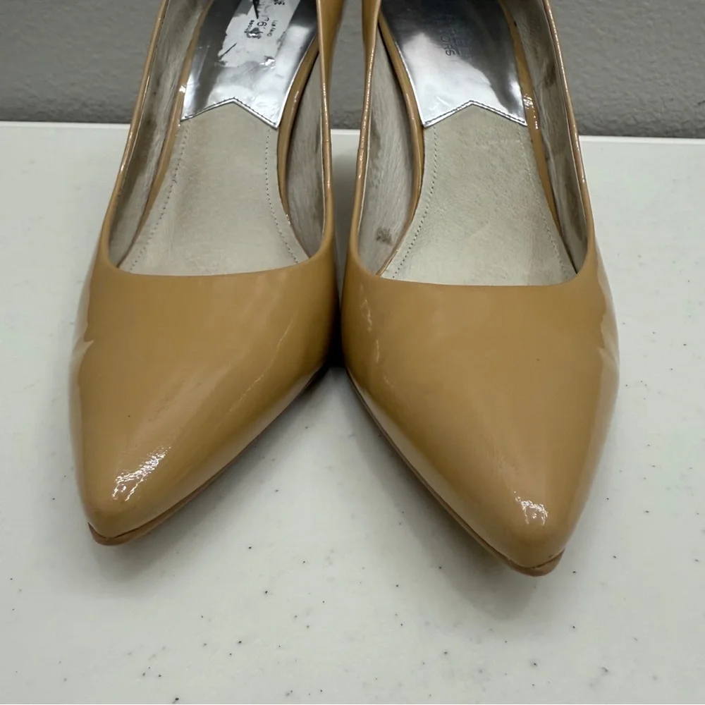 Michael Kors Beige Patent Leather Heels Size 10 Womens Designer Shoes
